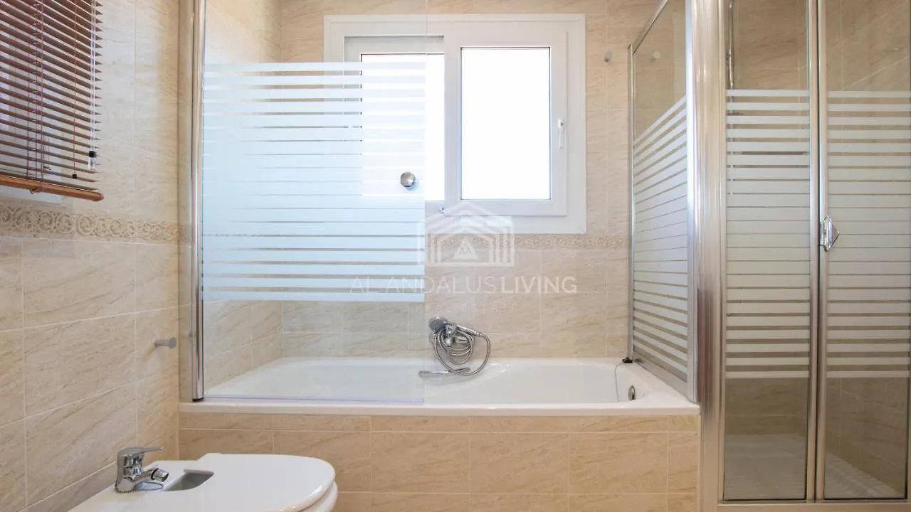 Spacious Perfectly Maintained House With Private Garden And Communal Pool In Riviera Del Sol Villa Malaga Spain